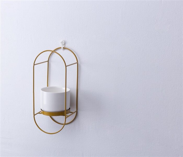 PAKABINAMAS GĖLIŲ VAZONAS DOMOLETTI. METALAS. Ø 15CM. BALTAS